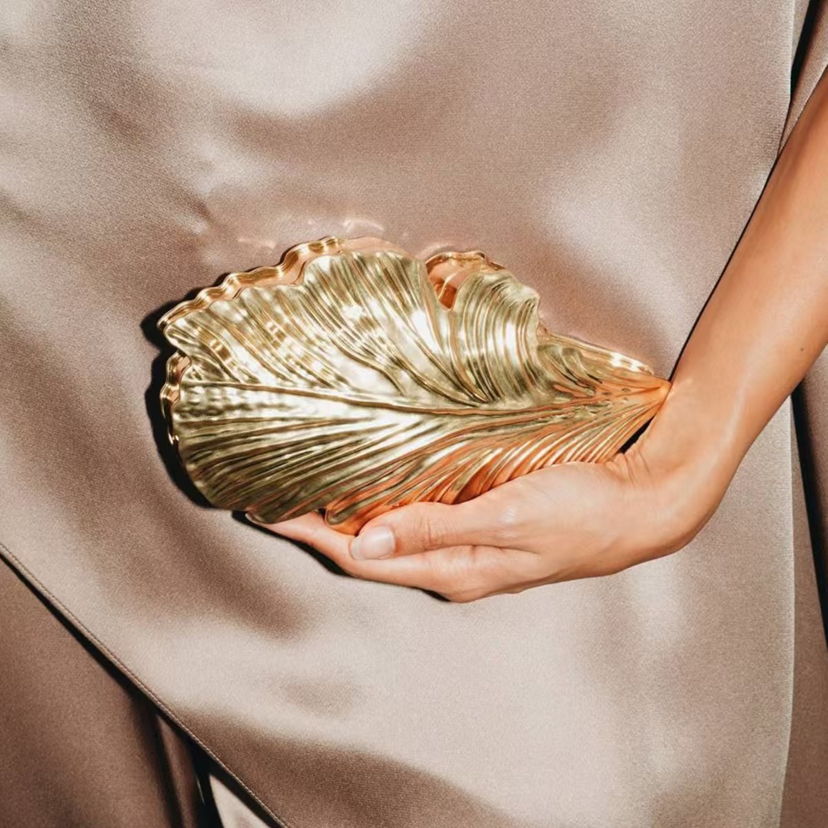 Luxury Bags For Young Women - Luxury Golden Fashion Acrylic Leaf Metal