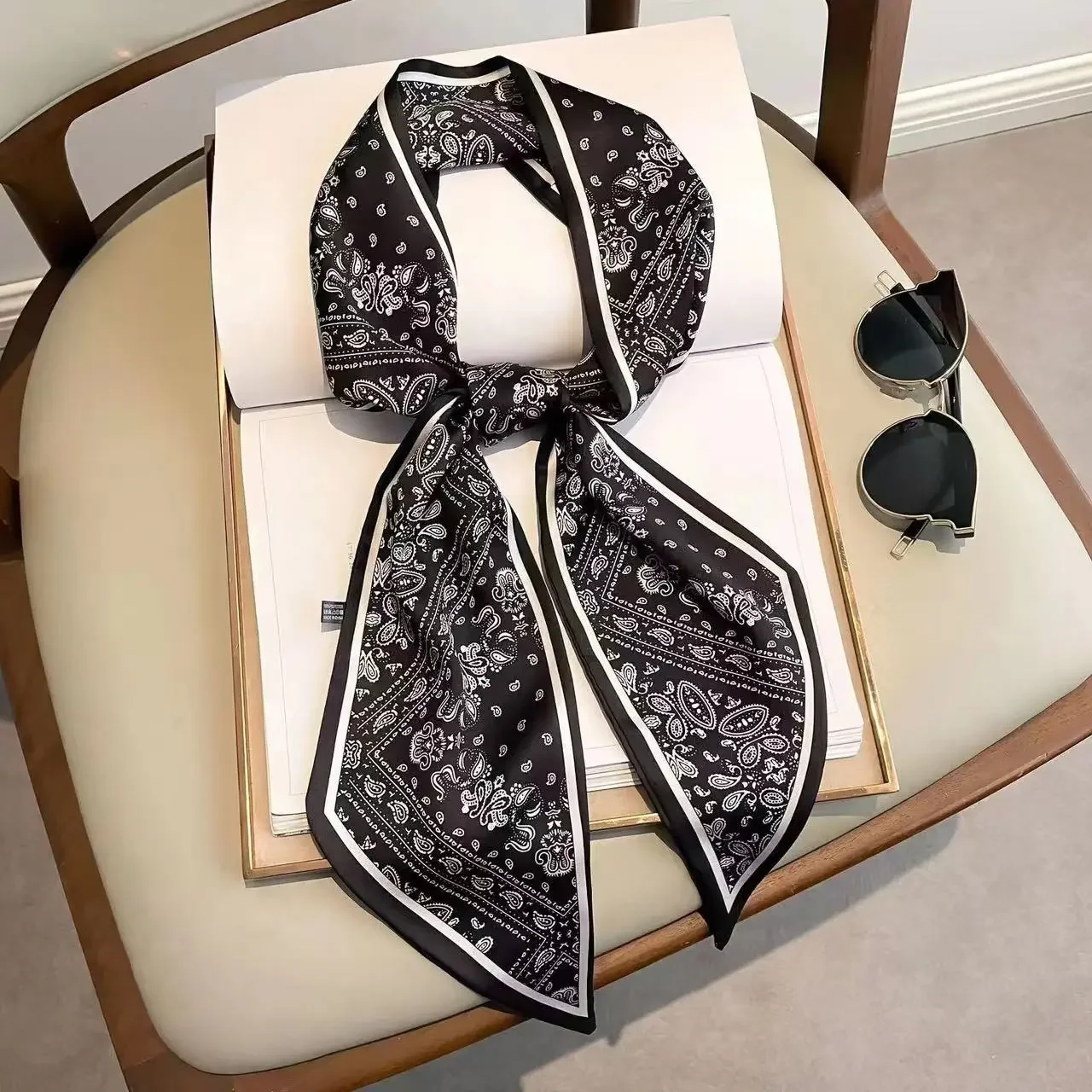 Design Print Skinny Scarf Plai - Luxury Bags For Travel ulasan dan harga