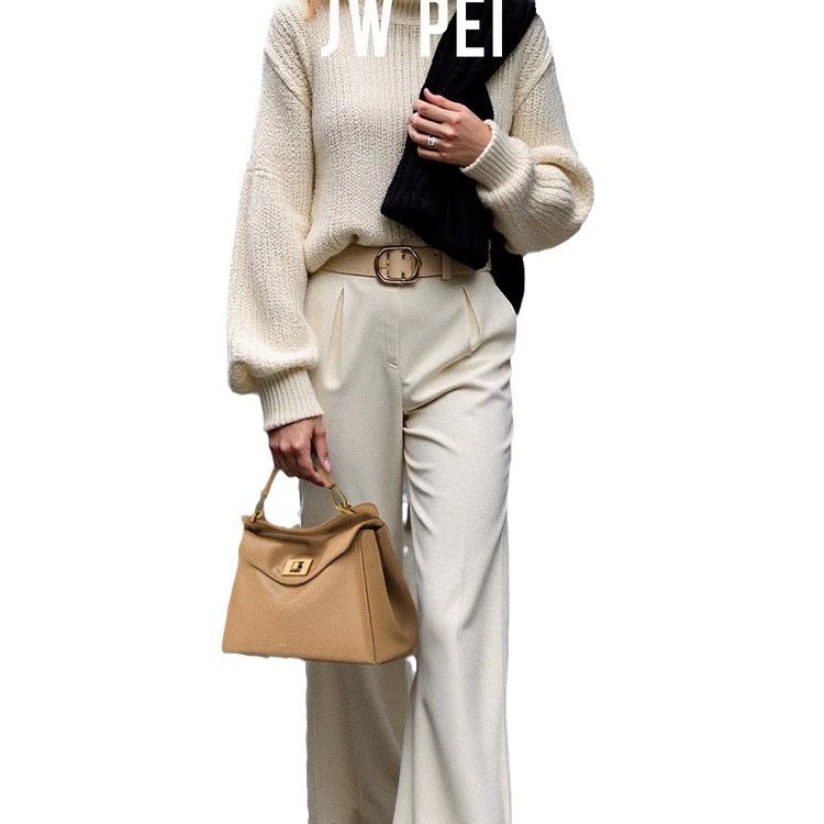 JW PEI Pillow Bag, Lock Bag, S - Luxury Bags That Are Affordable ulasan dan harga