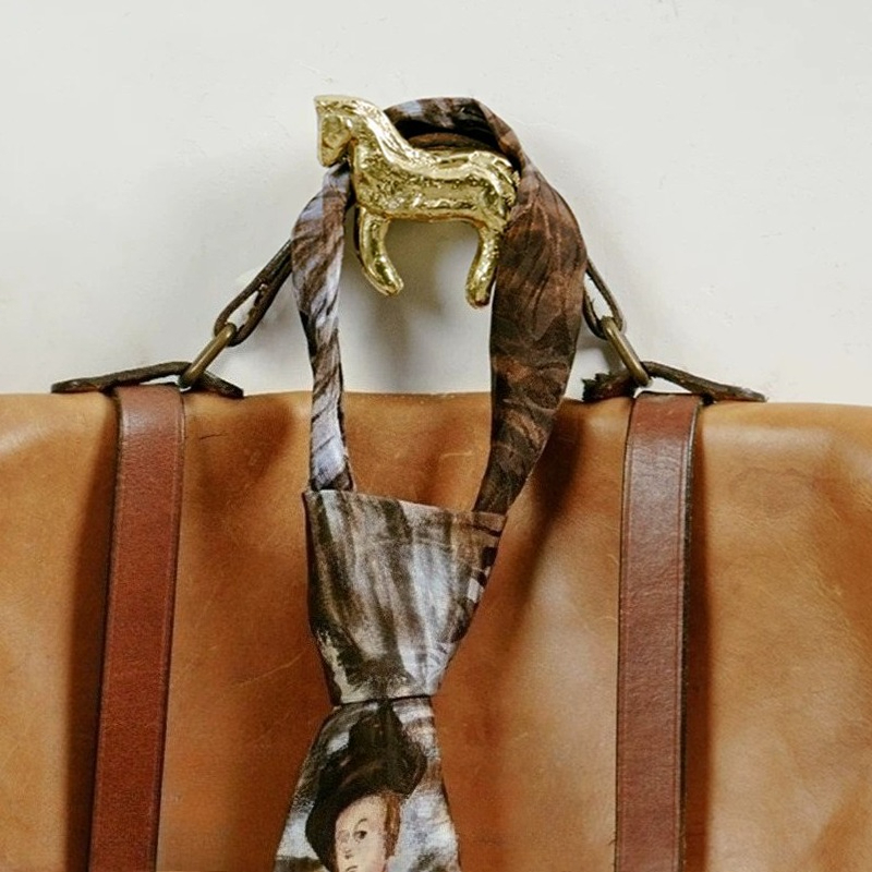 Little Horse Wall Hanger Luxur - Luxury Bags Storage ulasan dan harga
