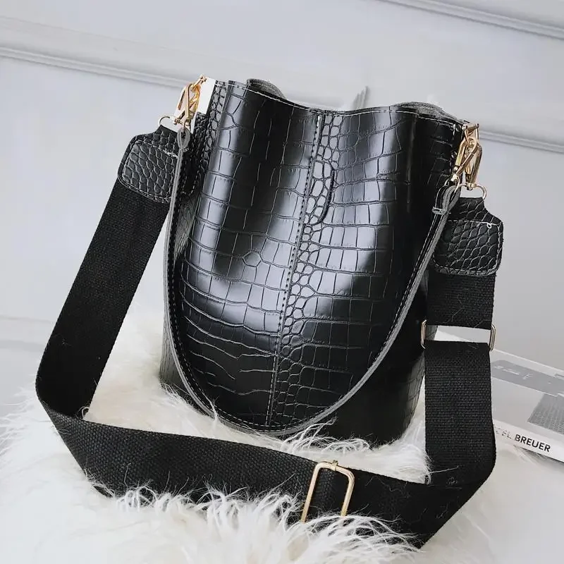 Vintage Leather Stone Pattern  - Key Holder Leather Pouch ulasan dan harga